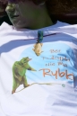 T-shirt bear and fish